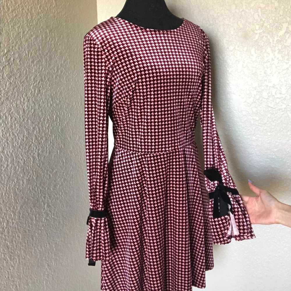 Xhiliration Vintage Inspired Velvet Dress